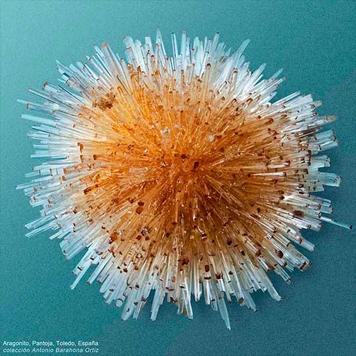 Aragonito-Pantoja-512 Aragonito cantera La Tinaja, Pantoja, Toledo, Castilla la Mancha, España. Barahona Minerales de colección.